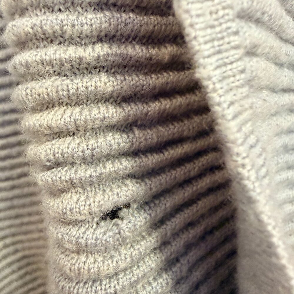 Lululemon Merino Wool Wrap Cardigan Gray Size 6 - Picture 7 of 9